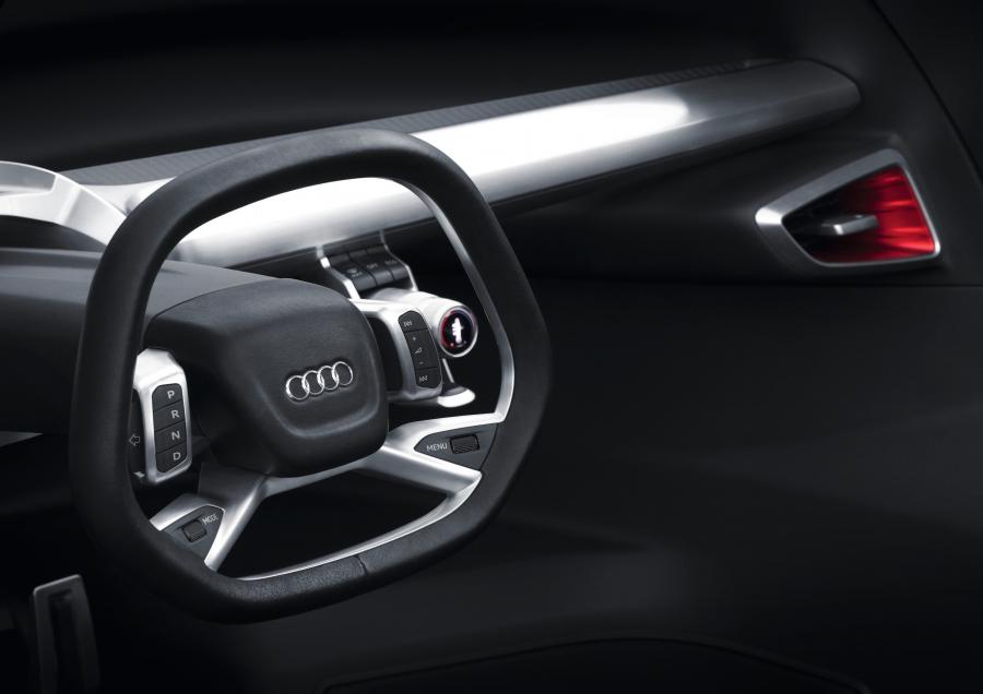 Торпедо Audi Urban Spyder Concept 2011 года  (фото 19 из 37)